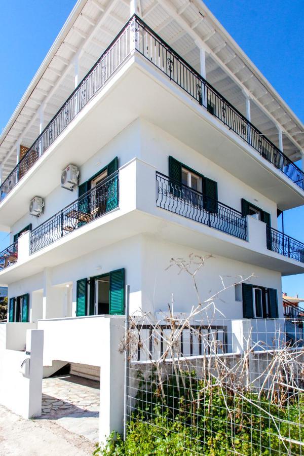 Ligia Waterfront Apartments ภายนอก รูปภาพ